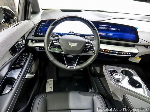 New 2025 Cadillac Optiq Sport 2 w/ LPO, Floor Liner Package image 11