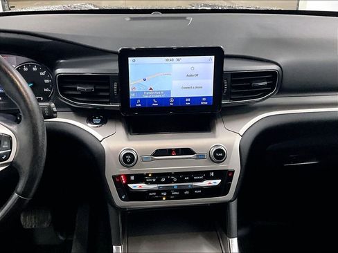 Used 2021 Ford Explorer XLT w/ Equipment Group 202A image 19