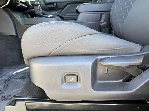 Used 2024 Toyota Tacoma SR image 17