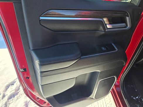 Used 2023 Chevrolet Silverado 1500 LT image 32