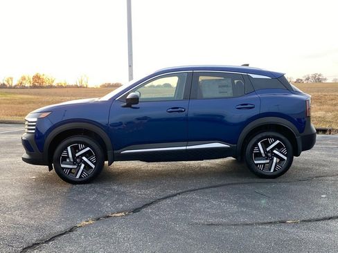 New 2026 Nissan Kicks SV image 7