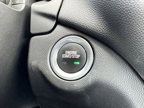 Used 2019 Chevrolet Equinox LT image 25