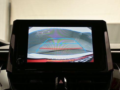 Used 2024 Toyota Corolla LE FWD image 17