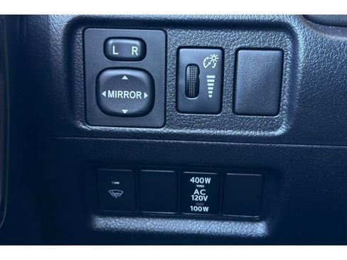Used 2017 Toyota 4Runner SR5 RWD image 31