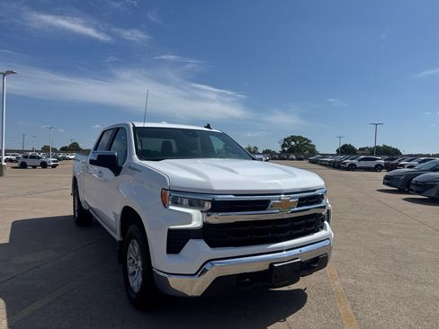 Used 2023 Chevrolet Silverado 1500 LT AWD/4WD image 1