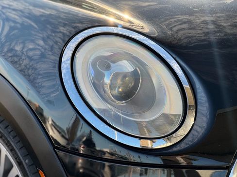 Used 2015 MINI Cooper 4-Door Hardtop image 10