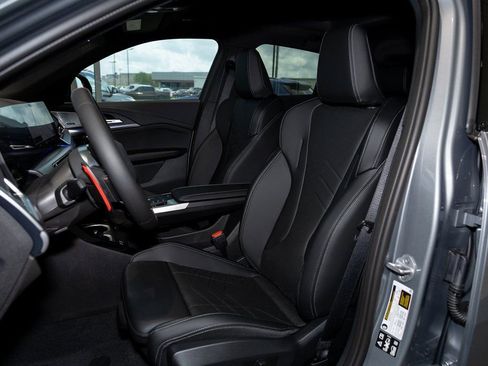 Used 2025 BMW X2 M35i w/ Premium Package image 35