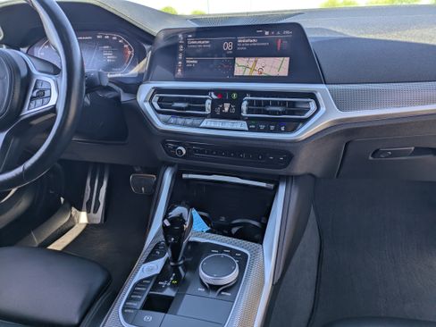 Used 2023 BMW M440i Coupe w/ Premium Package RWD image 16