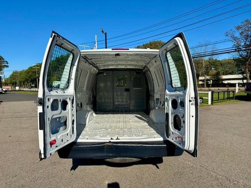 Used 2012 Ford E-250 and Econoline 250 Extended w/ PWR Group image 22