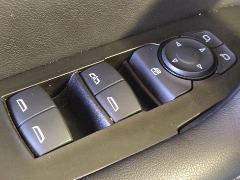 Used 2024 Chevrolet Blazer LT w/ Convenience Package FWD image 27