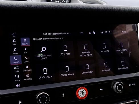 Used 2025 Porsche Macan image 31