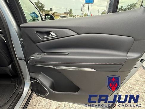 New 2026 Chevrolet Traverse RS w/ LPO, Floor Liner Package FWD image 31
