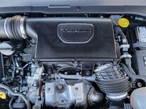 Certified 2024 Jeep Compass Limited image 40