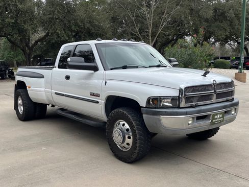 Used 2001 Dodge Ram 3500 Truck SLT image 14