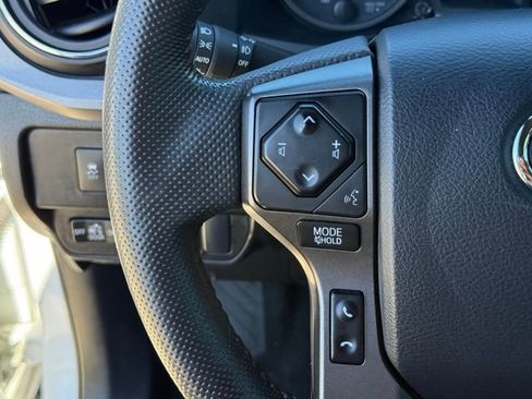 Used 2023 Toyota Tacoma TRD Off-Road w/ Technology Package AWD/4WD image 14