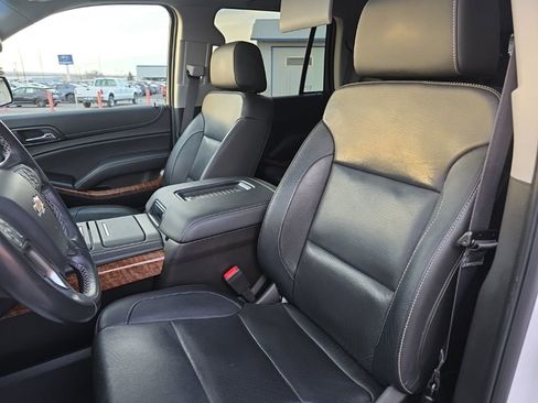 Used 2019 Chevrolet Tahoe Premier AWD/4WD image 17