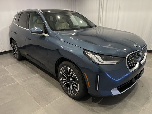 New 2026 BMW X3 xDrive30 w/ Premium Package image 3