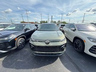 New 2026 Volkswagen Tiguan SE R-Line AWD/4WD video 2