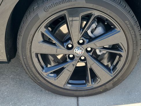 Used 2023 Buick Envision Essence w/ Technology Package I FWD image 7