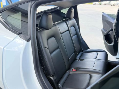 Used 2021 Tesla Model Y 2WD image 21