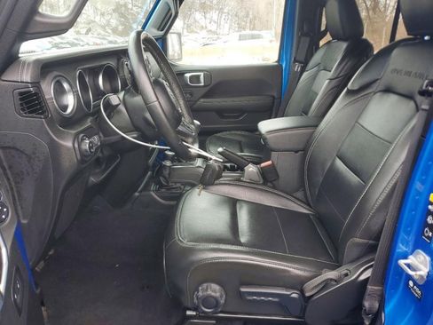 Used 2022 Jeep Gladiator Overland w/ Cold Weather Group image 5