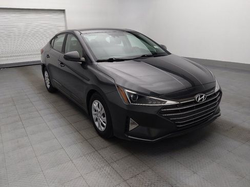 Used 2020 Hyundai Elantra SE FWD image 13