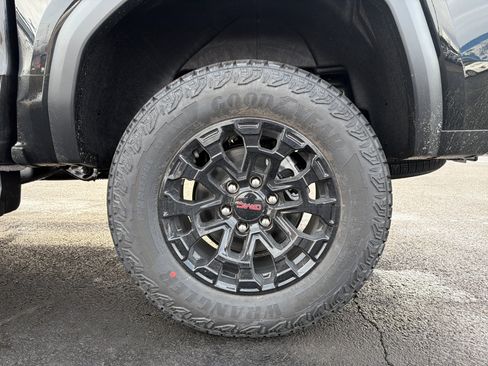 New 2026 GMC Canyon Elevation w/ Convenience Package image 34