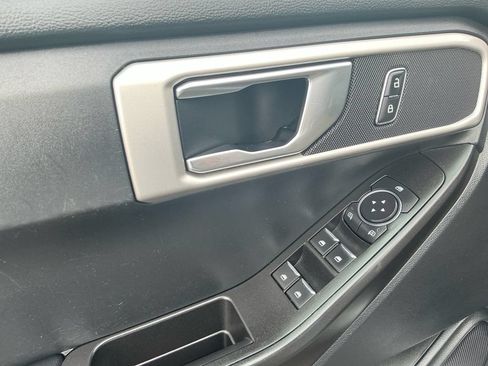 Used 2022 Ford Explorer 2WD image 16