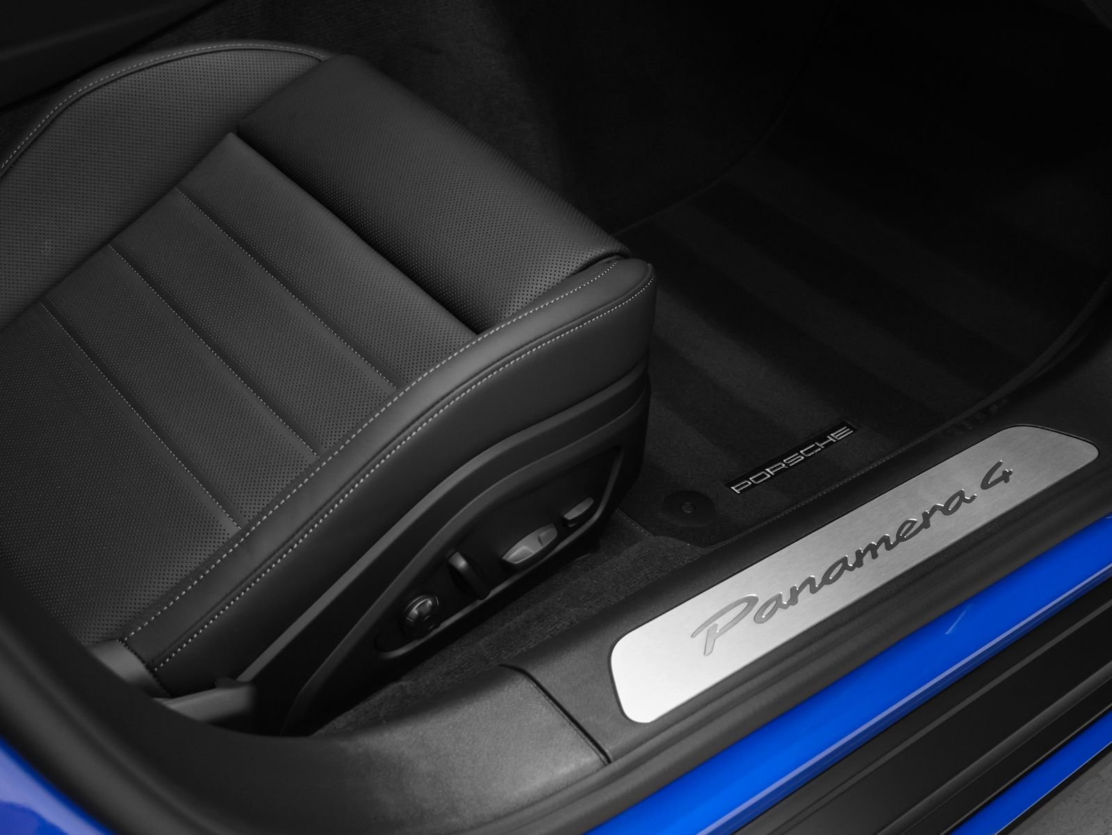 Certified 2026 Porsche Panamera 4 AWD/4WD image 22