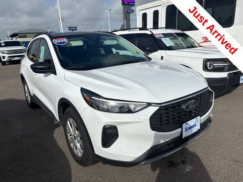 Used 2026 Ford Escape Active w/ Tech Pack #1 FWD image 7