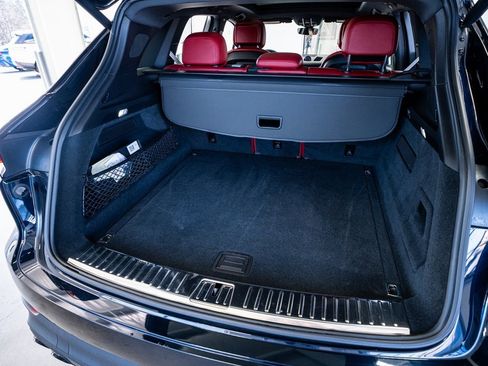 Used 2022 Porsche Cayenne Platinum Edition image 60