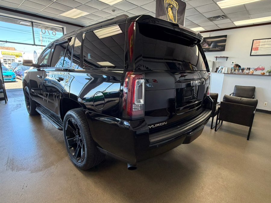 Used 2019 GMC Yukon SLT w/ Graphite Performance Edition AWD/4WD image 12