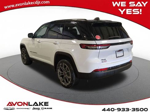 New 2025 Jeep Grand Cherokee Limited w/ Trailer Tow Package image 4