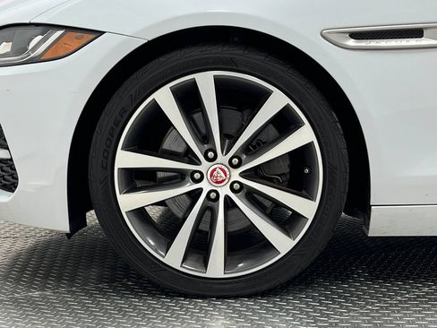Used 2020 Jaguar XE S RWD image 36