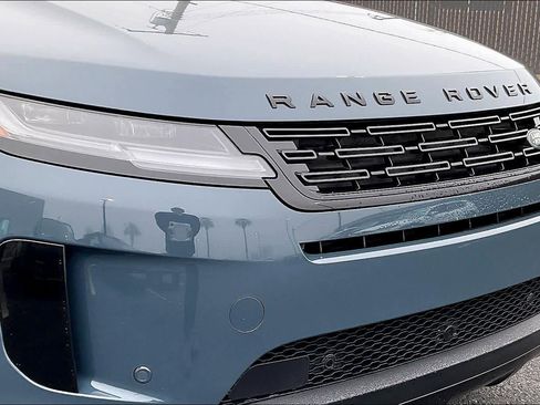 Used 2026 Land Rover Range Rover Evoque S image 31