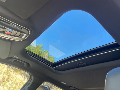 New 2025 Jeep Grand Cherokee L Altitude RWD image 20