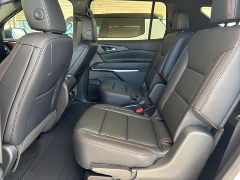 New 2026 Chevrolet Traverse Z71 w/ Driver Confidence Package AWD/4WD image 17