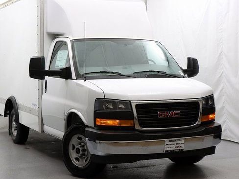 New 2024 GMC Savana 3500 w/ Power Convenience Package RWD image 2
