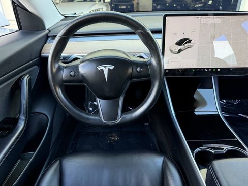 Used 2018 Tesla Model 3 Long Range RWD image 22