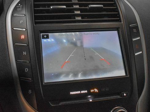 Used 2019 Lincoln MKC Select w/ Select Plus Package image 16