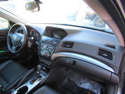Used 2013 Acura ILX w/ Technology Package image 11