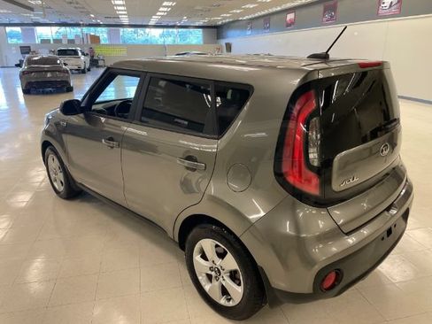 Used 2018 Kia Soul FWD image 9