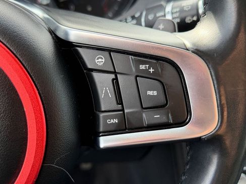 Used 2020 Jaguar F-PACE Prestige image 24