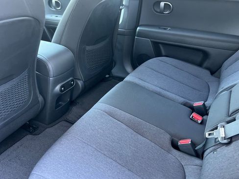 New 2025 Hyundai Ioniq 5 SE image 10