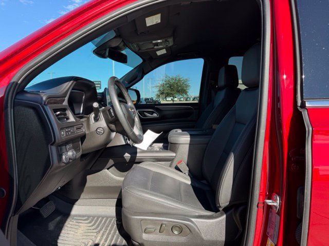 Used 2024 Chevrolet Tahoe LT w/ Luxury Package RWD image 15