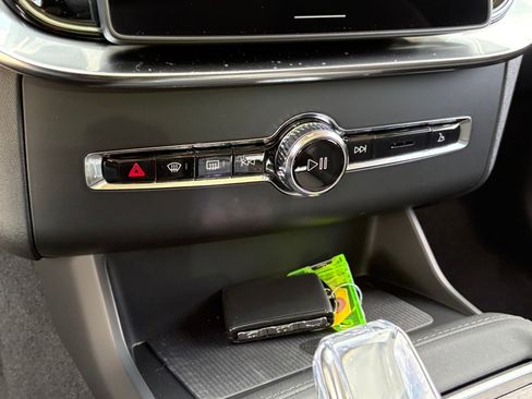 New 2026 Volvo XC90 B6 Ultra w/ Protection Package Premier image 18