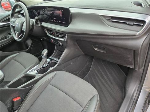 Used 2025 Buick Encore GX Preferred FWD image 20