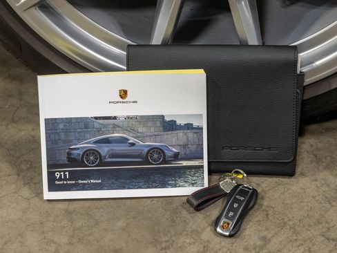 Used 2020 Porsche 911 Carrera RWD image 77