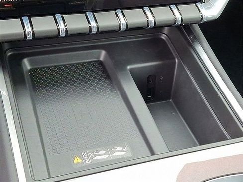 New 2026 GMC Acadia Elevation w/ Black Edition FWD image 17