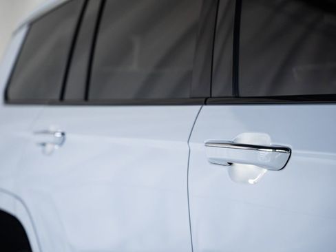 Certified 2023 Jeep Grand Cherokee L Overland AWD/4WD image 22